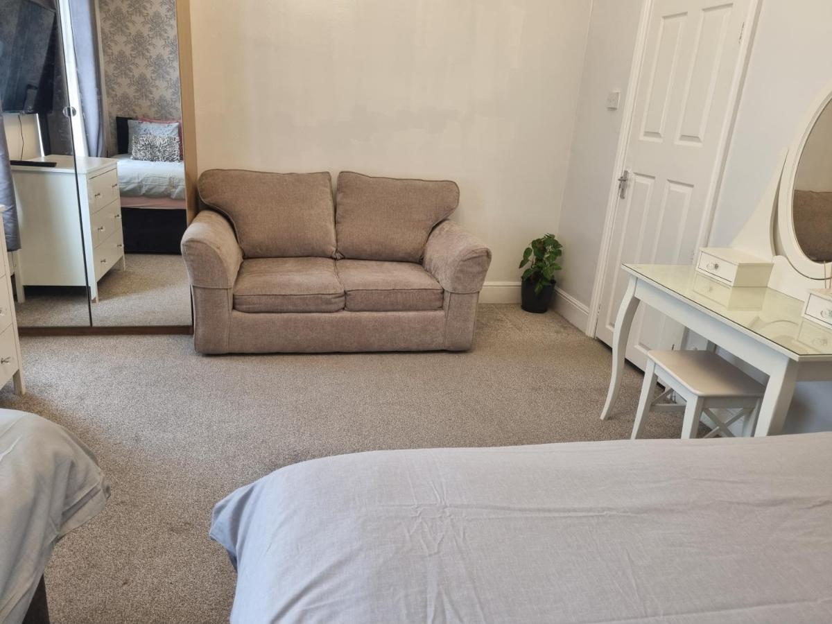 Private Luxury Double Room In Кардіфф Екстер'єр фото