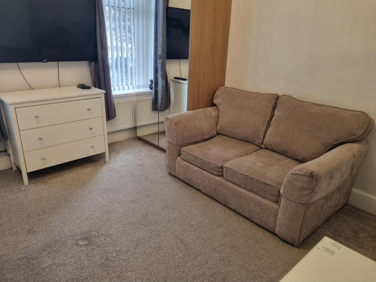 Private Luxury Double Room In Кардіфф Екстер'єр фото