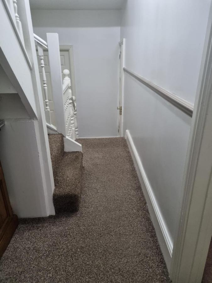 Private Luxury Double Room In Кардіфф Екстер'єр фото