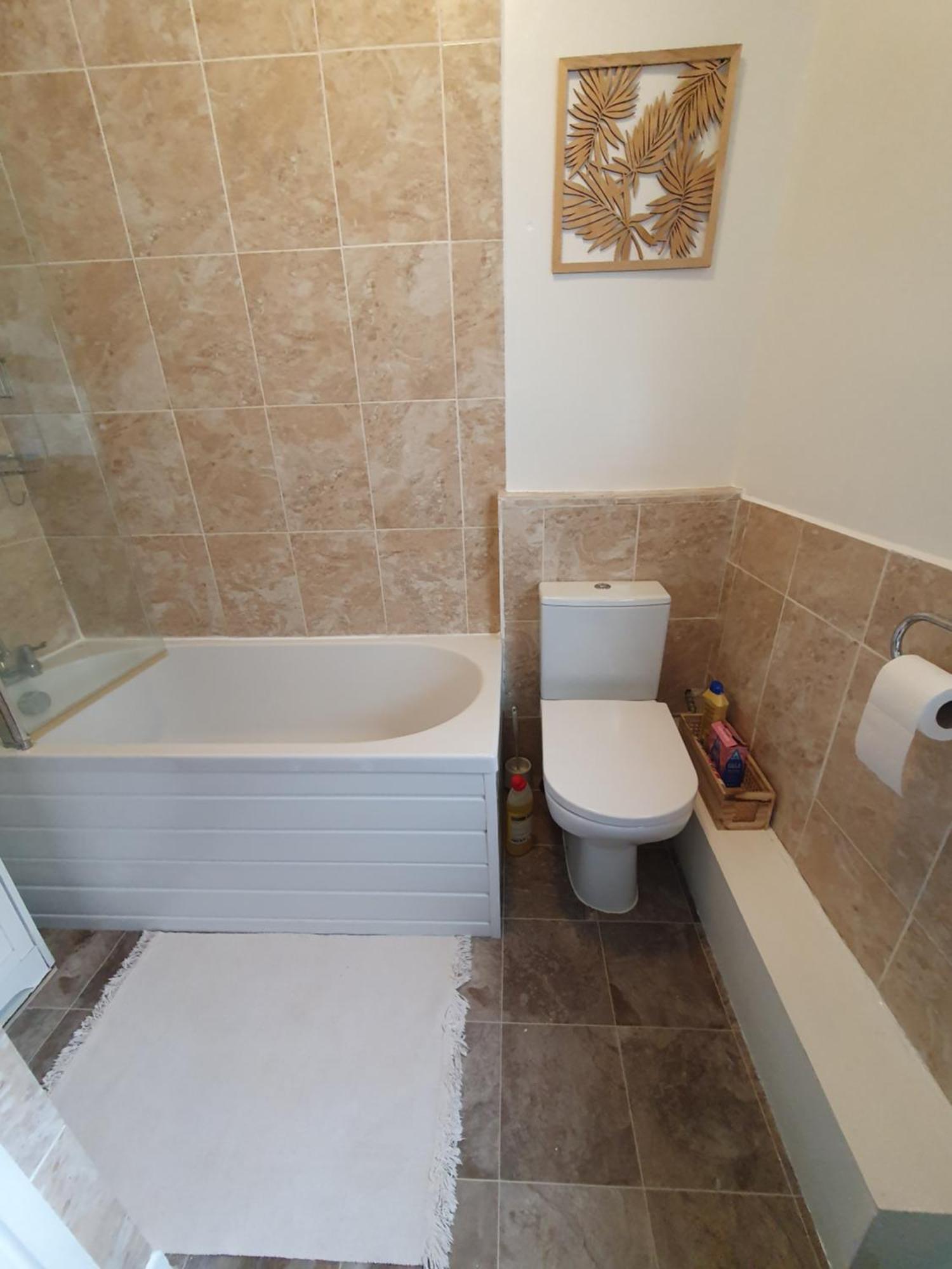 Private Luxury Double Room In Кардіфф Екстер'єр фото